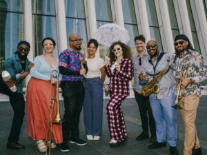 Swing Makes You Sing